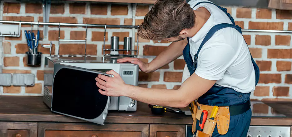 In-Home Microwave Repair in Dorchester Center